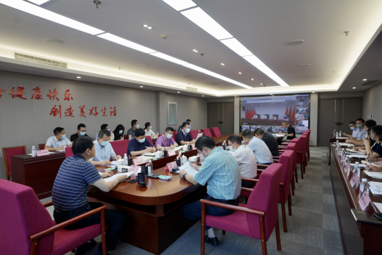 四川尊龙集团召开疫情防控工作领导小组2022年第3次会议 集团党委书记、董事长、疫情防控工作领导小组第一组长任丁主持会议并讲话